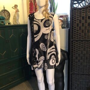 Abstract Black and White Dress/Tunic by Minkas